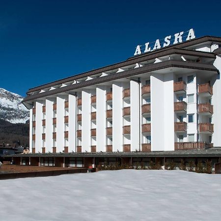 Hotel Alaska Cortina Cortina dʼAmpezzo Exteriör bild