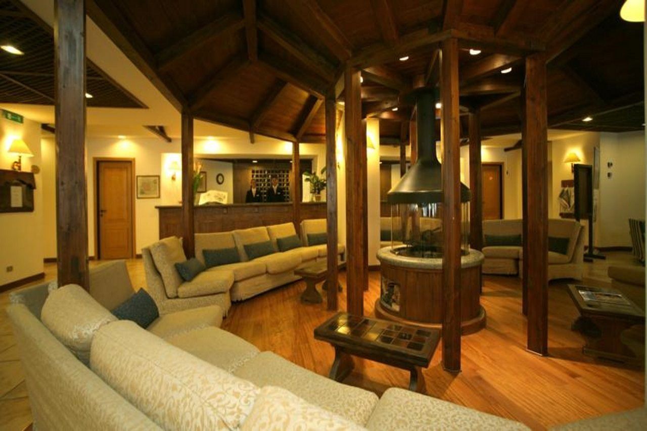 Hotel Alaska Cortina Cortina dʼAmpezzo Inreriör bild